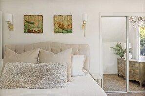 3 bedrooms, free WiFi, bed sheets, wheelchair access