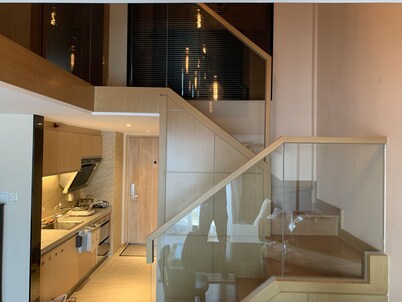 Chic 2-bedroom apartment with AC, WiFi in vibrant Shanghai