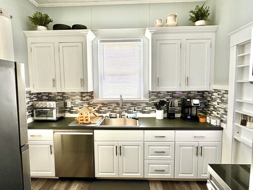 Crosby Street Suite - Freshly Renovated 3 Bedroom near Downtown Augusta