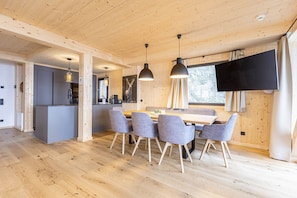 Dining - Superior Chalet # 13 with Sauna & Hot Tub (Turrach)