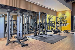 Fitness facility - Relax in Comfort: Palm Studio w/ Beach Access (Dubai)