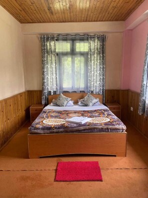 Desk, free WiFi - Pine Resort (Namchi)