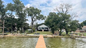 Property grounds - Peaceful Eagle Mountain Lakefront Property! Private & Secluded with Swimming, Fishing & Boat Tie-up! (Azle)