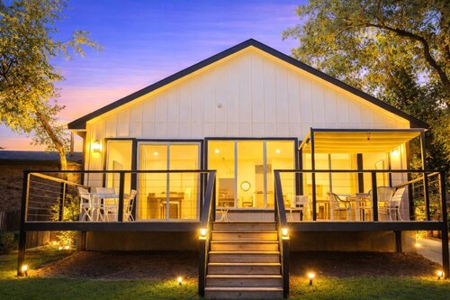 Peaceful Eagle Mountain Lakefront Property! Private & Secluded with Swimming, Fishing & Boat Tie-up!