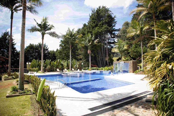 Exterior - Autenthico Sajonia Hotel Aeropuerto (Rionegro)