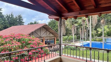 Deluxe-huone | Terassi/patio