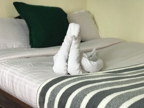 Honeymoon Double Room | Soundproofing, free WiFi - Mita Hotel  (Dhulikhel)