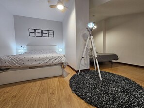 1 makuuhuone, silitysrauta/-lauta, ilmainen Wi-Fi, vuodevaatteet