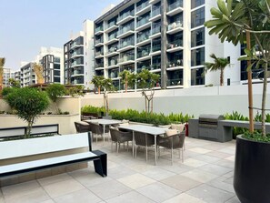 1 bedroom - Manzil - Studio Azizi Riviera Near Dubai Mall (Dubai)