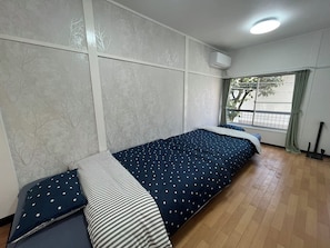 5 bedrooms, WiFi, bed sheets - Bunkyo-ku, Tokyo, a 13-minute walk from Sugamo Station on the Yamanote Line and a 6-minute walk from Sengoku Station on the Toei Mita Line. (文京区)