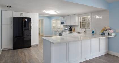 Gorgeous Ranch Style Pool Home on One Acre Lot