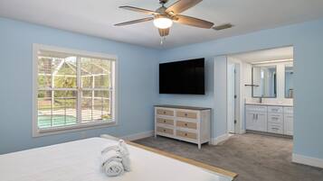 5 bedrooms, iron/ironing board, WiFi, bed sheets
