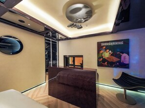 Exclusive Loft | Premium bedding, down comforters, memory foam beds, free minibar - Space Design Hotel (Dalian)