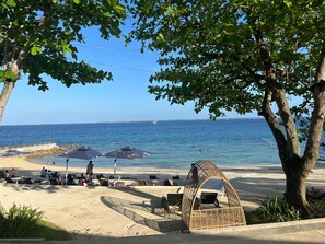 Vista para praia/oceano