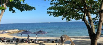 Condo Resort 1 Br by Rosenda B.