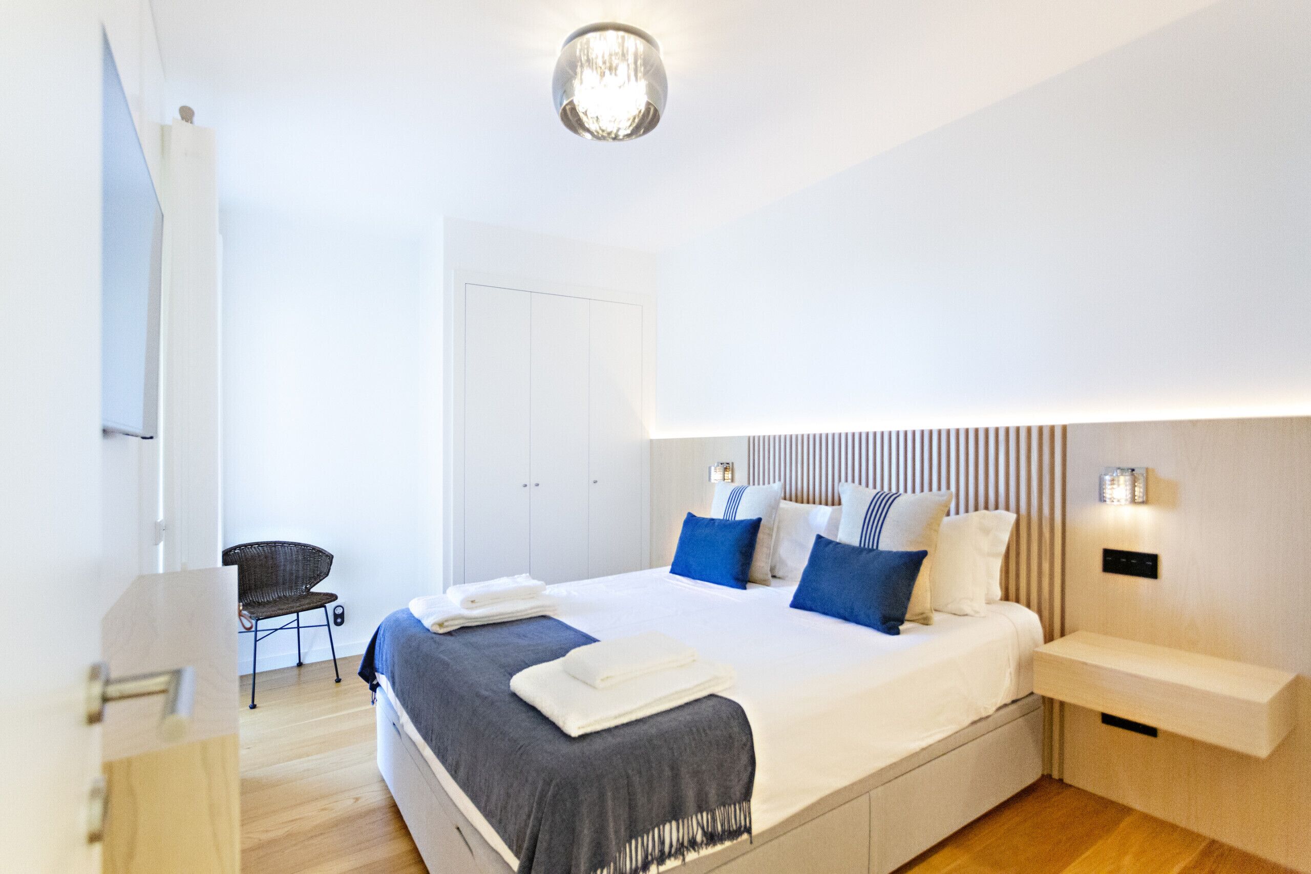 2 chambres, bureau, fer et planche à repasser, Wi-Fi gratuit