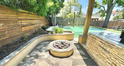 Family Retreat - game room & basketball court in La Mesa