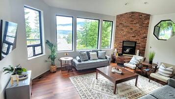 Smart TV, fireplace, foosball