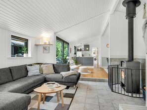 TV, fireplace - "Aleida" - 400m from the sea by Interhome (Jerup)