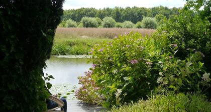 Apartamento-estudio 'Garten Apratment' con jardín compartido y Wi-Fi