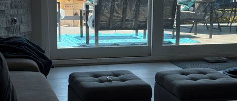 Smart-TV, Kamin, Drucker