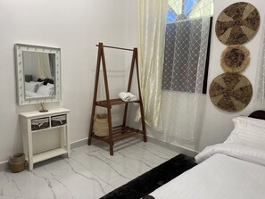 9 bedrooms, iron/ironing board, WiFi, bed sheets