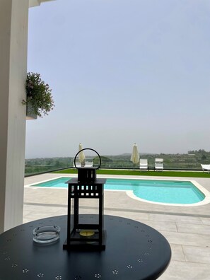 Alberca al aire libre 