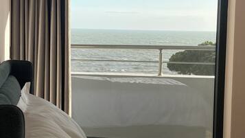 2 Schlafzimmer, BĂŒgeleisen/BĂŒgelbrett, WLAN, BettwĂ€sche