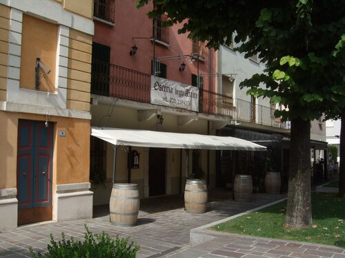 Dante house in the historic center of Leno