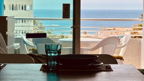 Outdoor dining - Beach Star Apartment in Maspalomas (San Bartolomé de Tirajana)