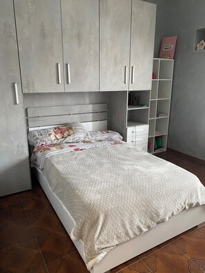 3 Schlafzimmer, Bügeleisen/Bügelbrett, Reisekinderbett, WLAN