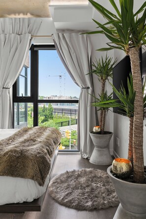 Free WiFi, bed sheets - Gsuite Express Downtown Toronto (Toronto)