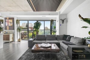 Condo Elite | Truy cập Internet không dây miễn phí, bộ trải giường 
