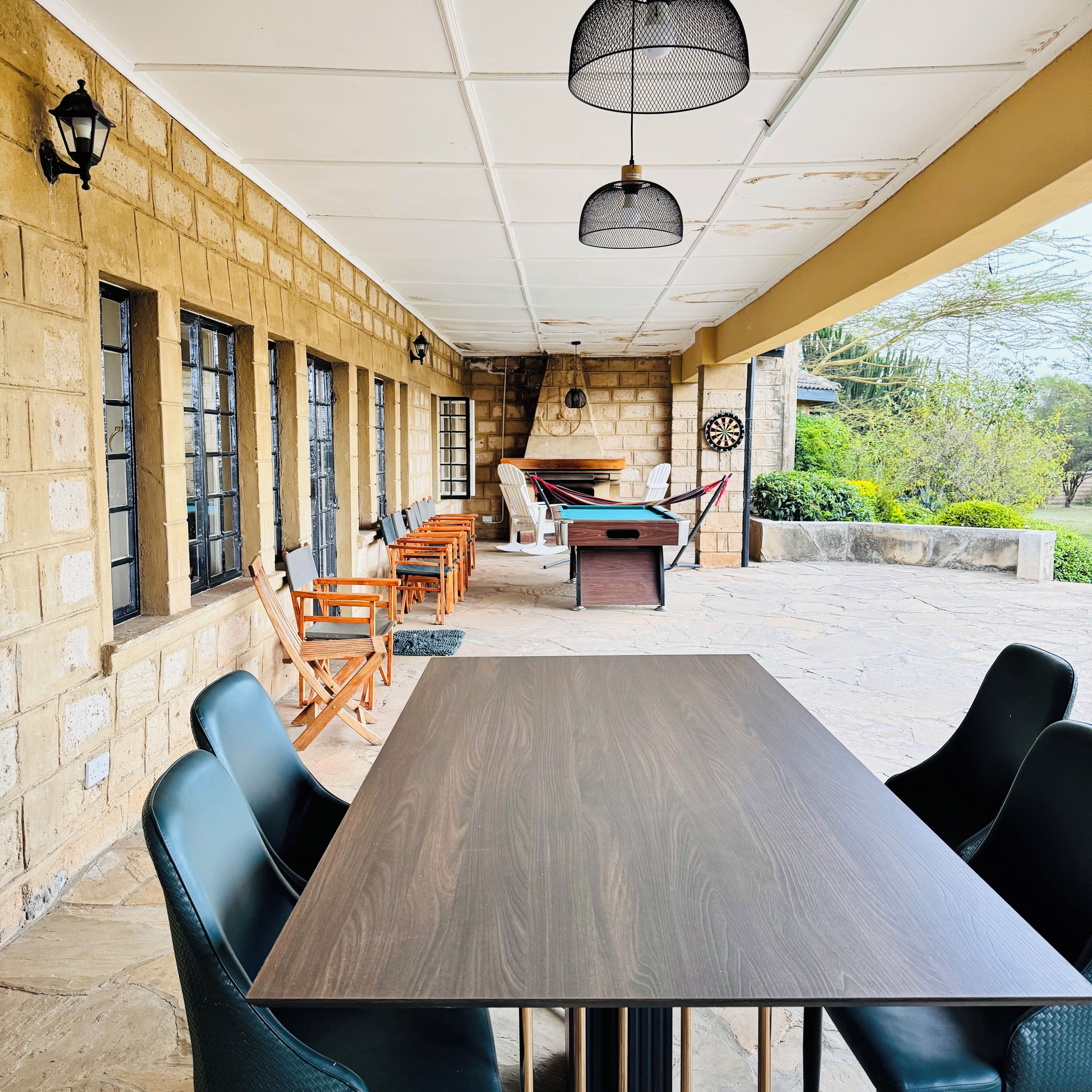 Outdoor dining