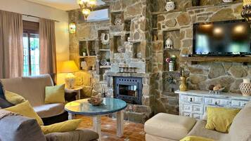 Villa | Ruang tamu | Pendiangan