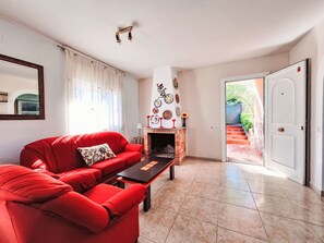 TV - Panoramic by Interhome (Tordera)