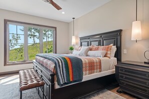5 Schlafzimmer, Bügeleisen/Bügelbrett, Reisekinderbett, kostenloses WLAN