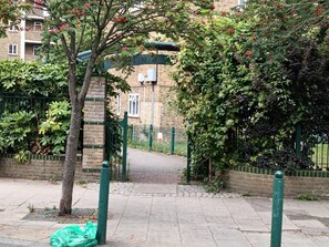 Apartment | Property grounds - The Lambeth Apartment (London)