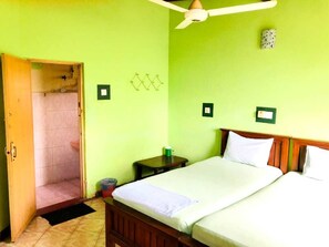 Basic Double or Twin Room, Hill View | Individually furnished, free WiFi - Kandyan Holiday Center (Kandy)