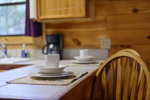 Dining - Lost In The Past Cabin | Indoor Hot Tub + Fireplace | Pet-Friendly Hochatown Cabin Near Broken Bow Lake & Beavers Bend (Hochatown)