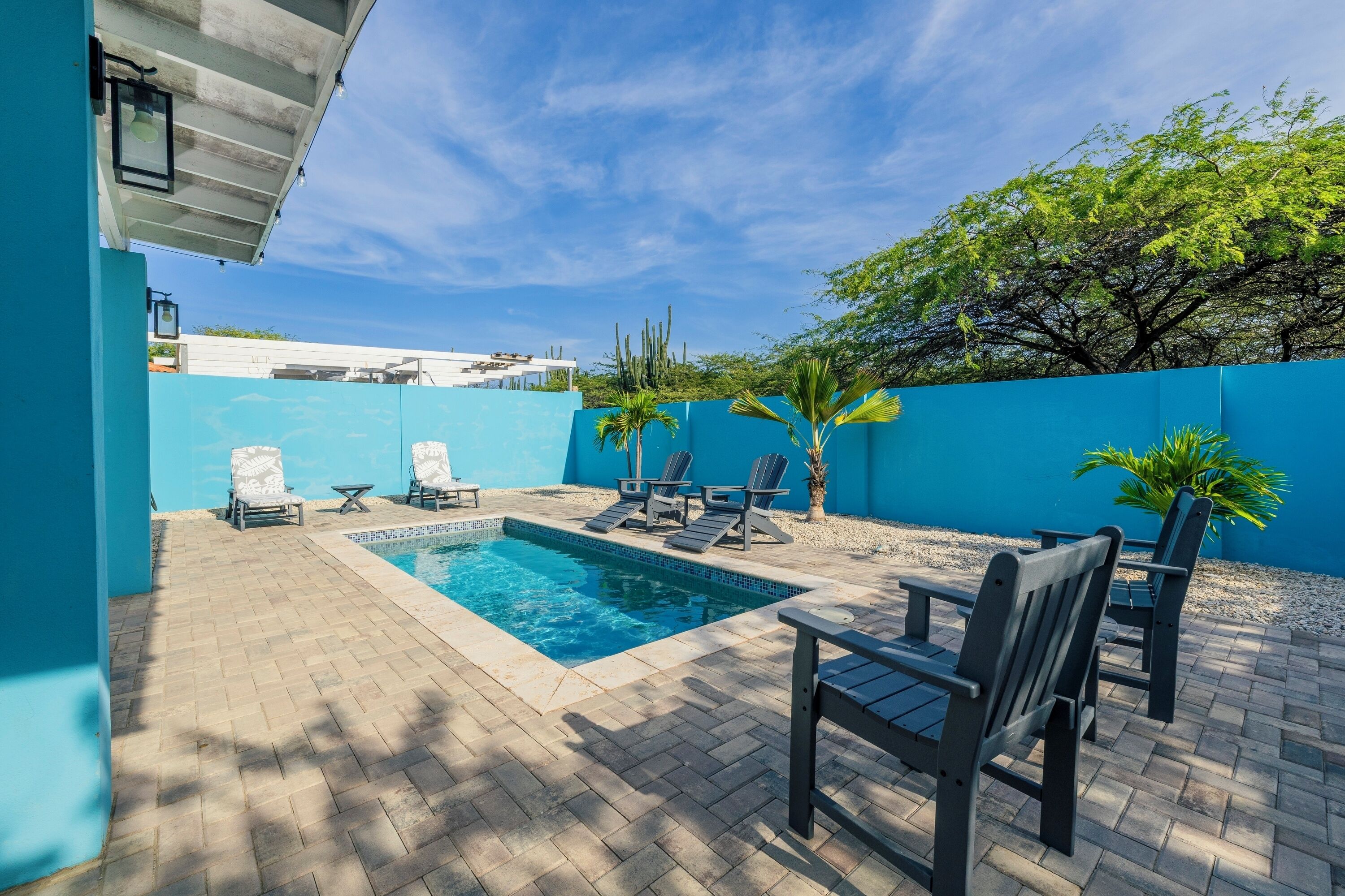 Indoor pool, outdoor pool