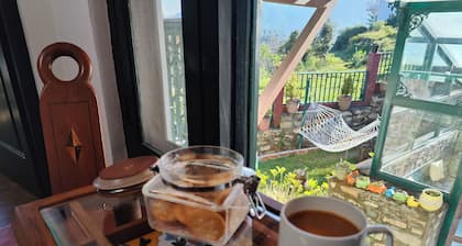 Joie de Vivre- Charming cottage with 6 bedrooms in Mukteshwar