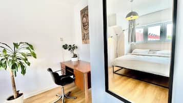 1 bedroom, desk, iron/ironing board, free WiFi