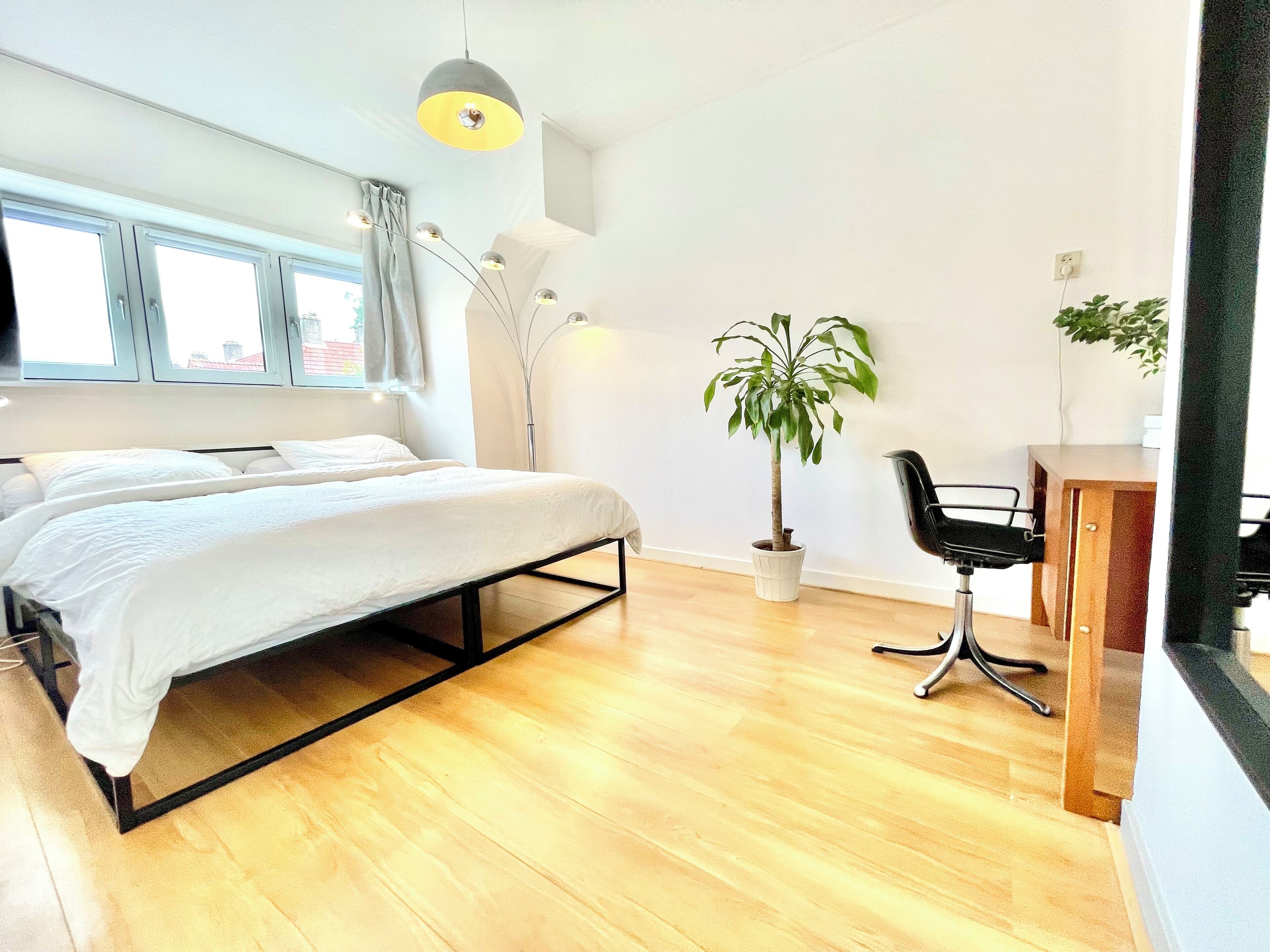 1 bedroom, desk, iron/ironing board, free WiFi