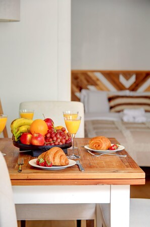 1 chambre, bureau, fer et planche à repasser, Wi-Fi gratuit