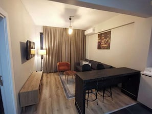 Egyptian cotton sheets, premium bedding, down duvets, minibar - Nevada Garden (Istanbul)