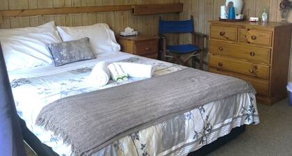 Cabin 1- 2 room with use of infrastructure like pool, spa, tennis court. kitchen