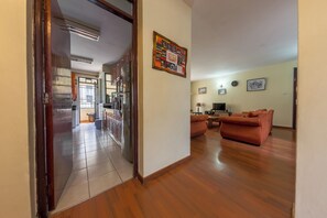 Superior Apartment, 3 Bedrooms, Kitchen, Ground Floor | Living area - Takdiri Home Superior (Nairobi)