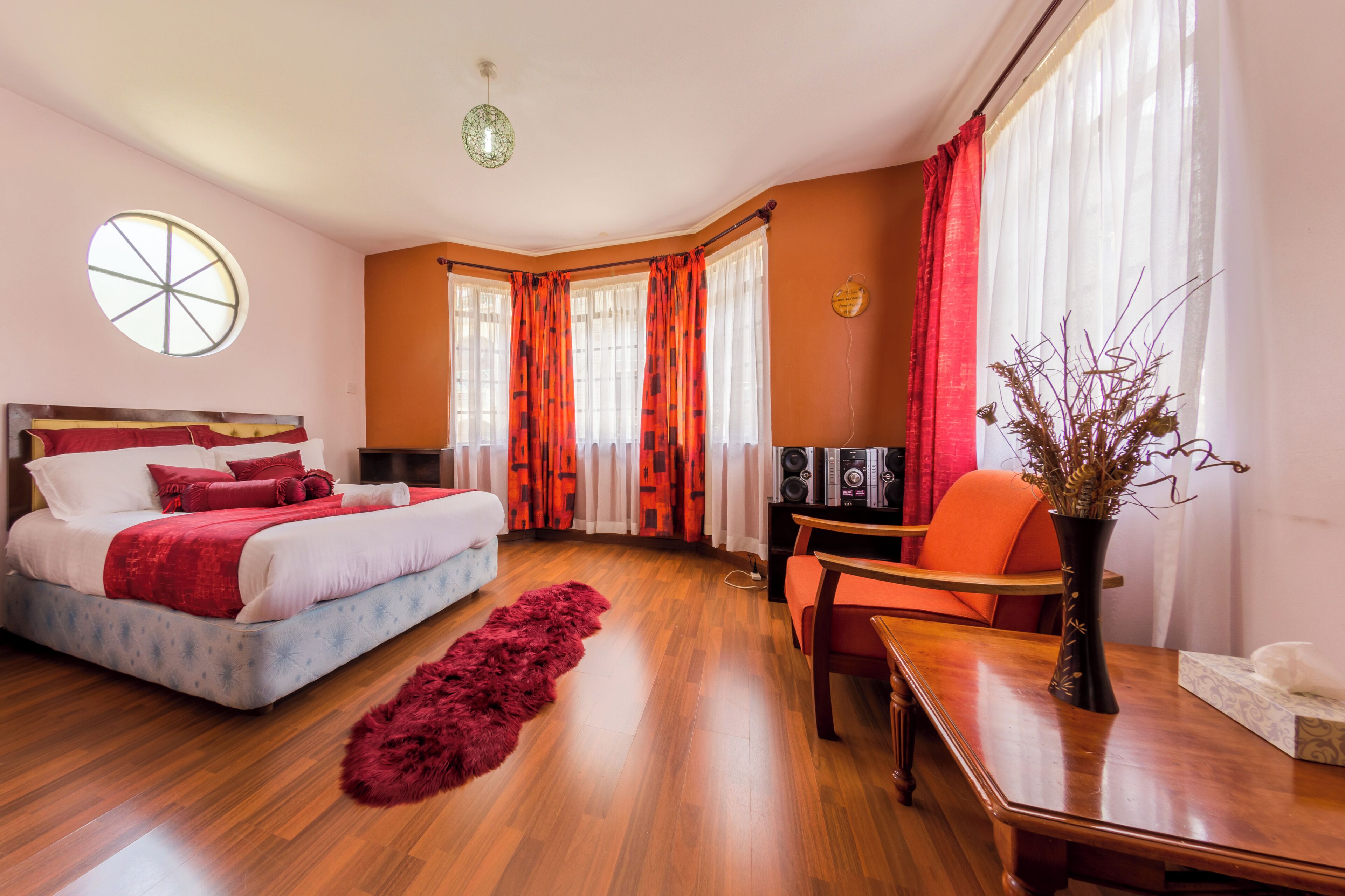 高级公寓, 3 间卧室, 厨房, 一层 | 3 多间卧室、熨斗/熨衣板、免费 WiFi