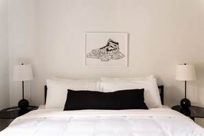 1 habitación, escritorio, tabla de planchar con plancha y wifi 